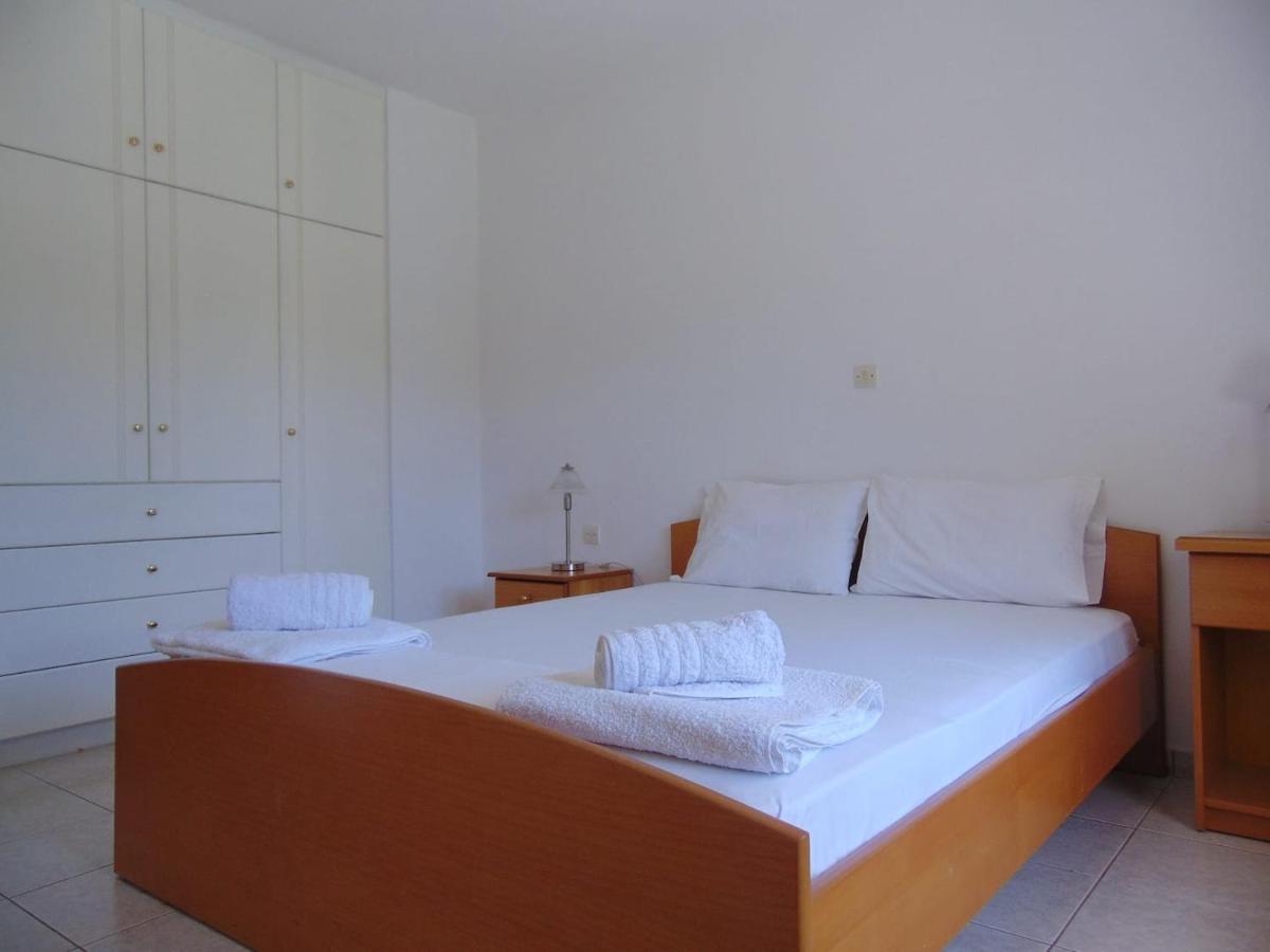 Small Theater Apartment Epidaurus Εξωτερικό φωτογραφία