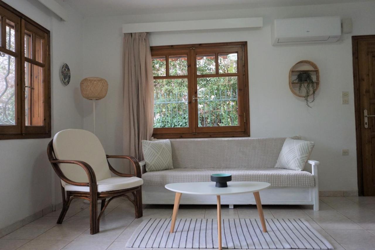 Small Theater Apartment Epidaurus Εξωτερικό φωτογραφία